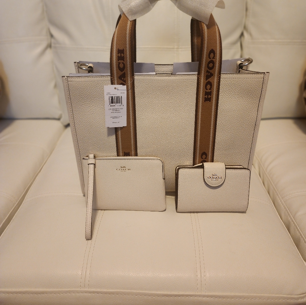 Coach crossbody bag